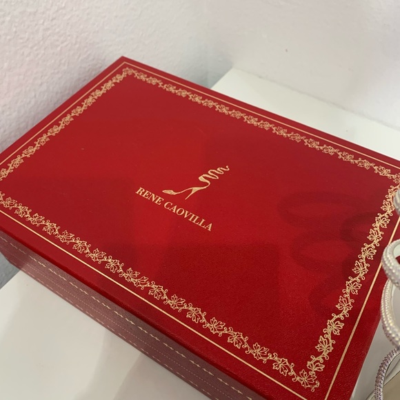 Rene Cavilla - Picture 7 of 7